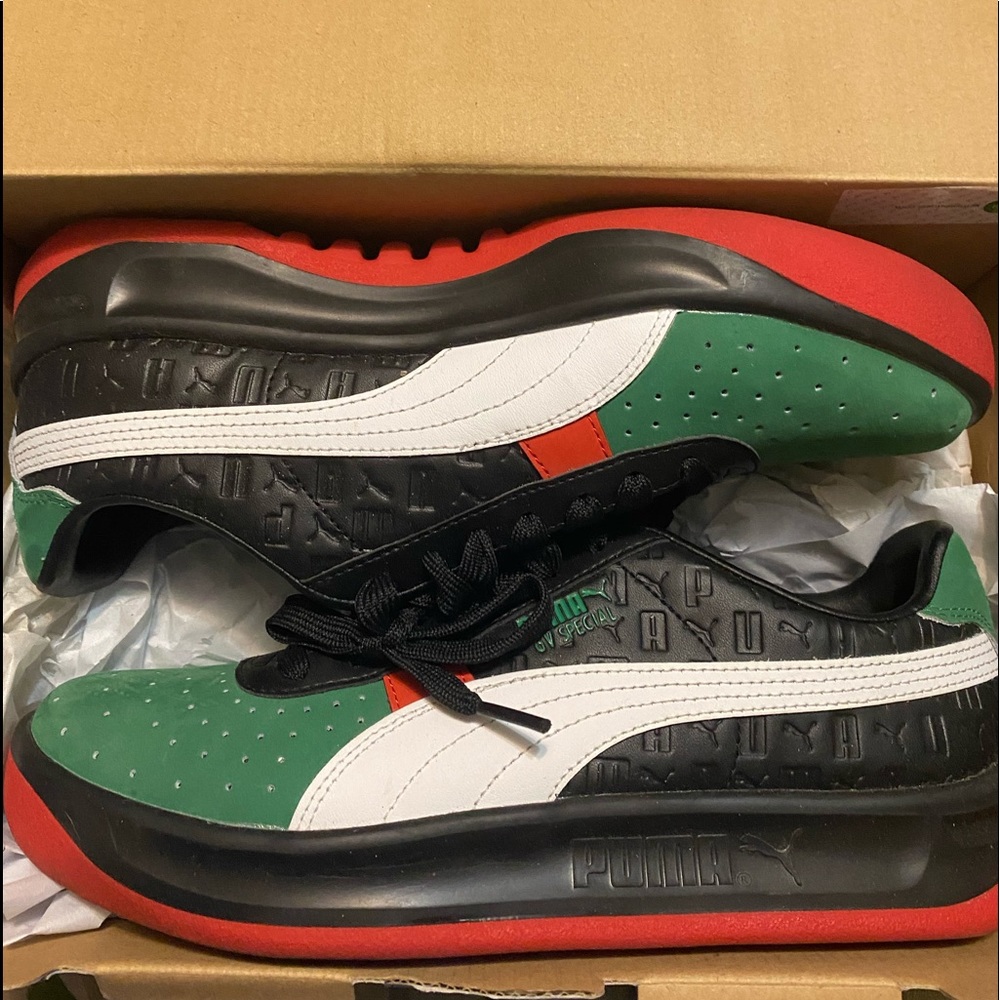 Puma sneakers